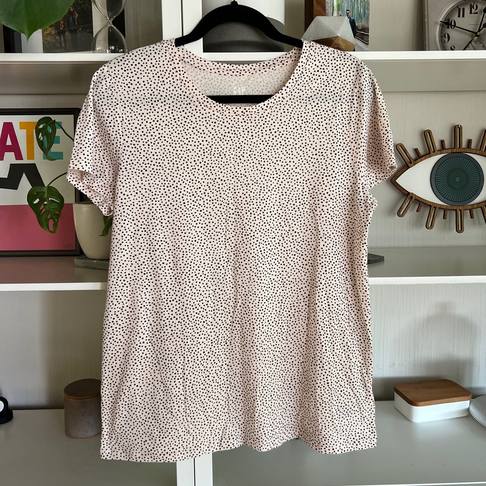 Gap T-shirt with dot pattern